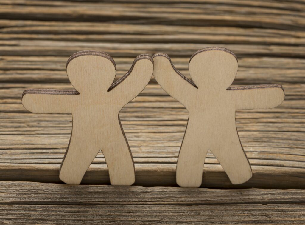 arrangement des elements de la journee de l amitie nature morte